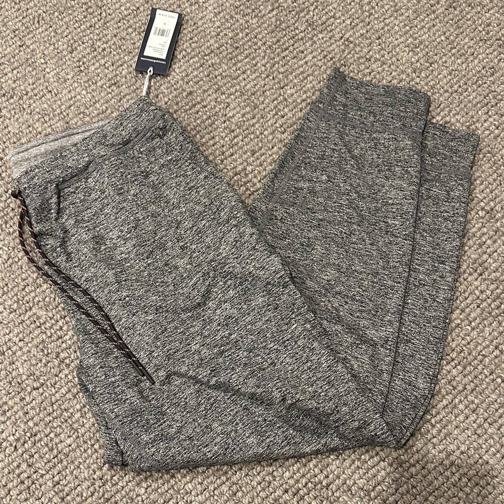 Vineyard Vines Men's Heather Gray Seeker On The GoJoggers